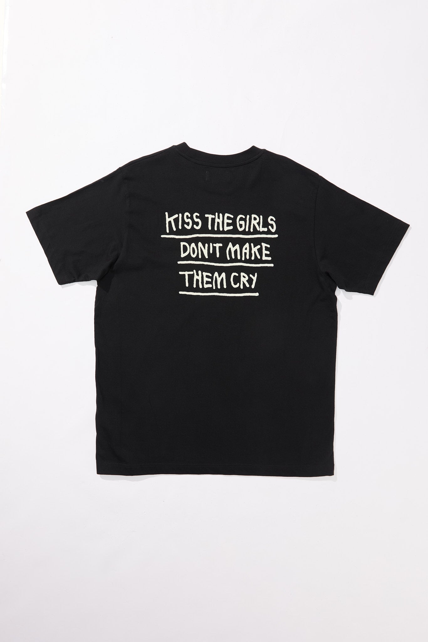 Shirt Black Kiss the Girl